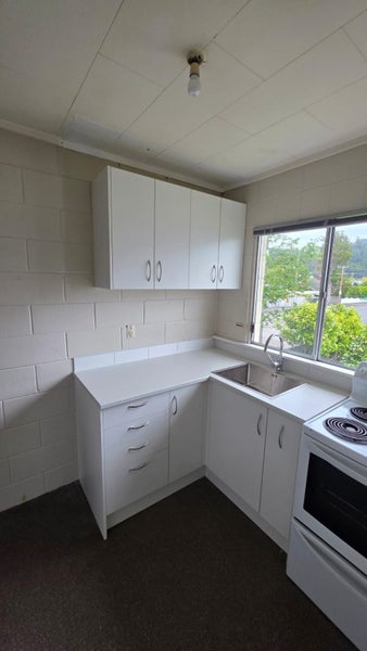 3/12 Wood Street, Wallaceville, Upper Hutt - Carousel 2