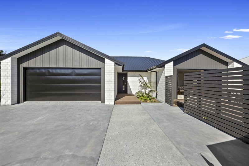 35 Sycamore Grove, Lower Vogeltown, New Plymouth - Carousel 16