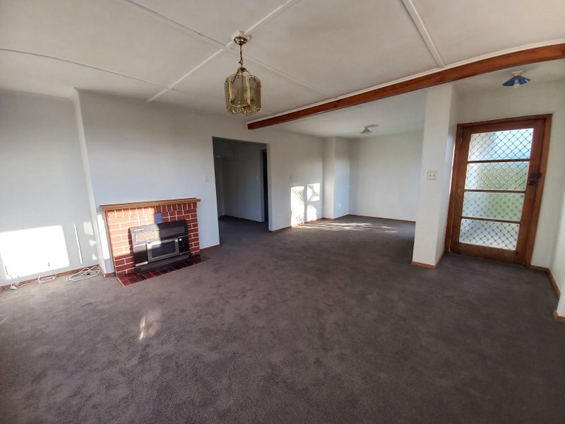 61 Bedford Street, Cannons Creek, Porirua - Carousel 2