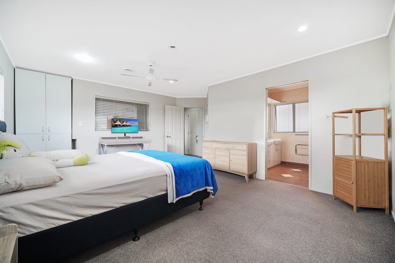 100 Westerham Drive, Dannemora, Auckland - Carousel 15