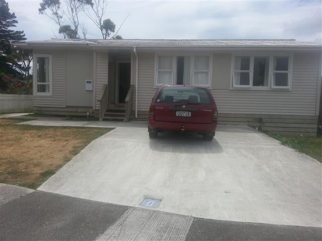 28 Bellona Place, Cannons Creek, Porirua - Carousel 1