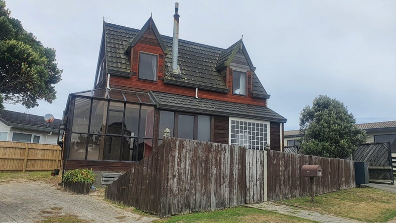 1/6 JASMINE GR, Maungaraki, Lower Hutt - Carousel 1