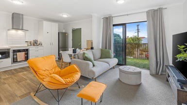 9/18 Titoki Street, Te Atatu Peninsula, Auckland - Carousel 1