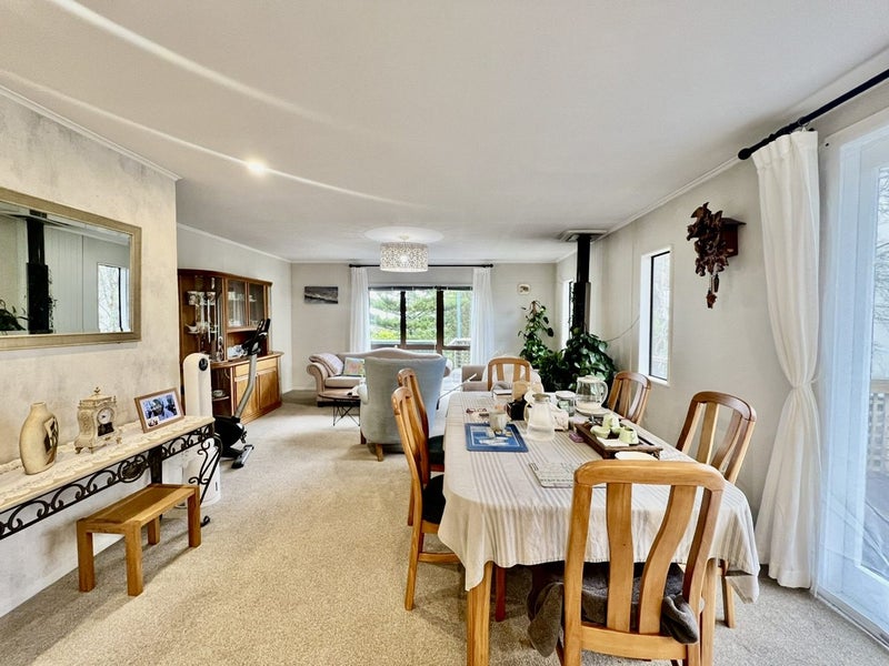 2/260 Sunset Road, Windsor Park, Auckland - Carousel 2