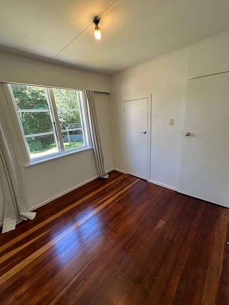 65 Banks Street, Marfell, New Plymouth - Carousel 6