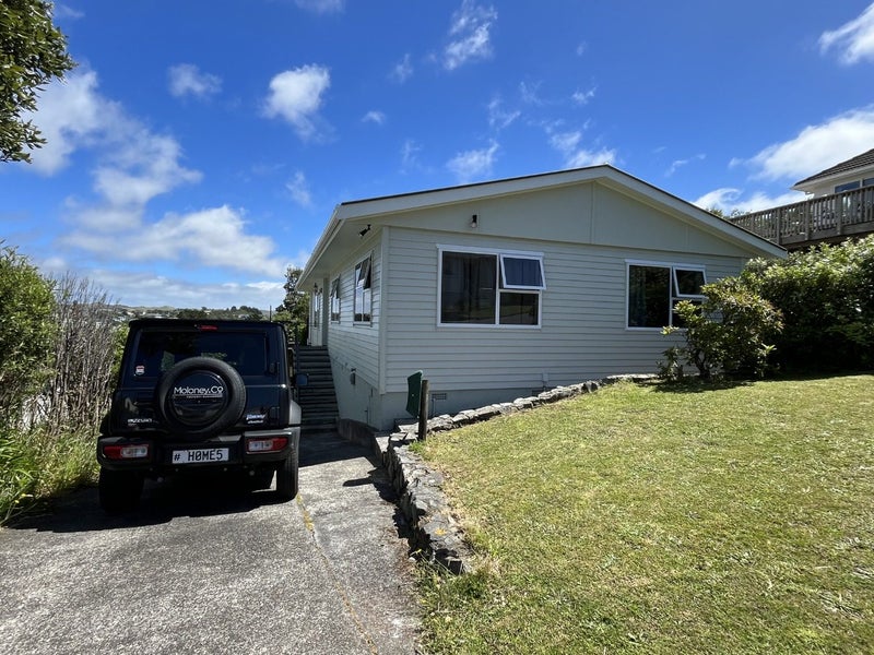 46 Link Road, Newlands, Wellington - Carousel 1