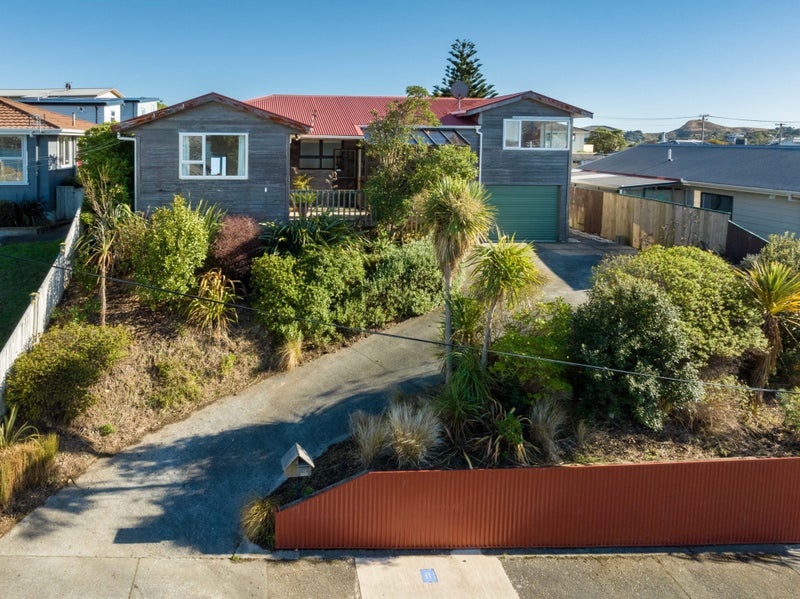 38 Waiuta Street, Titahi Bay, Porirua - Carousel 21