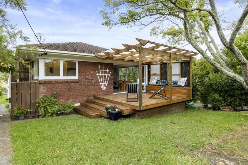 1/11 Roberts Avenue, Bayswater, Auckland - Carousel 2