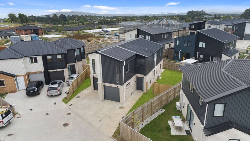 1/6 Mila Paige Close, Glenview, Hamilton - Carousel 1