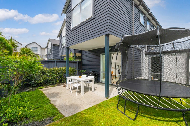 30/27 Powell Street, Avondale, Auckland - Carousel 1
