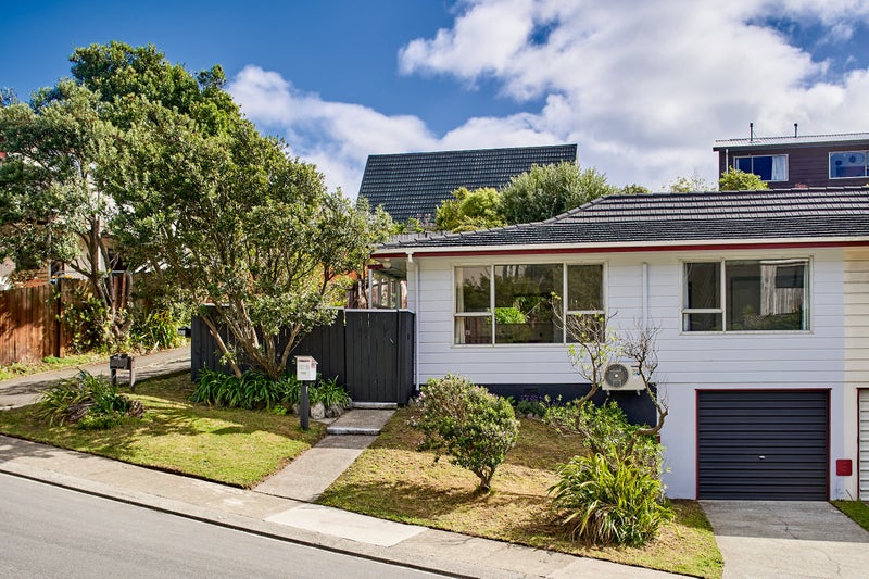137B Pope Street, Camborne, Porirua - Carousel 1