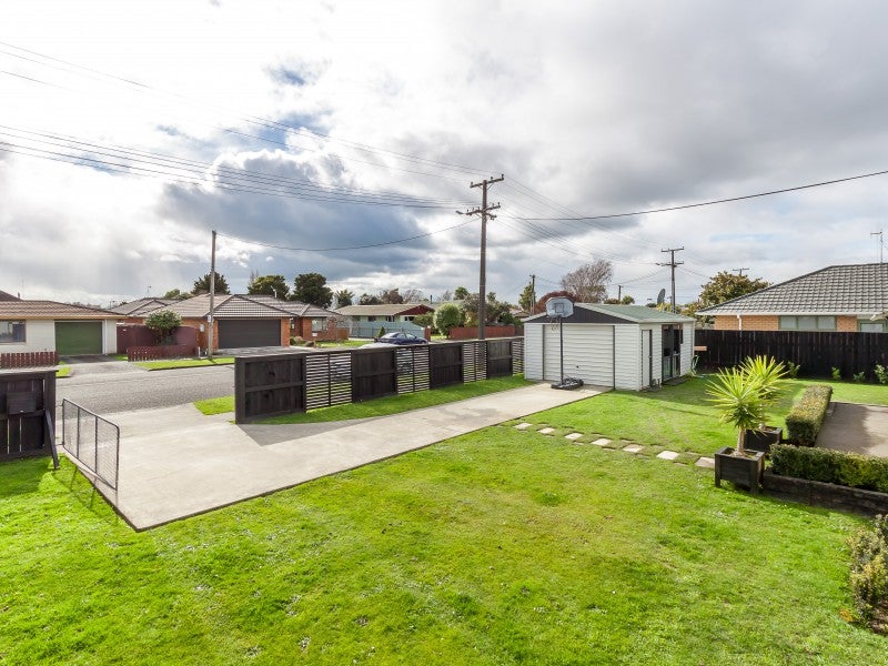 2 Ronberg Street, Highbury, Palmerston North - Carousel 2