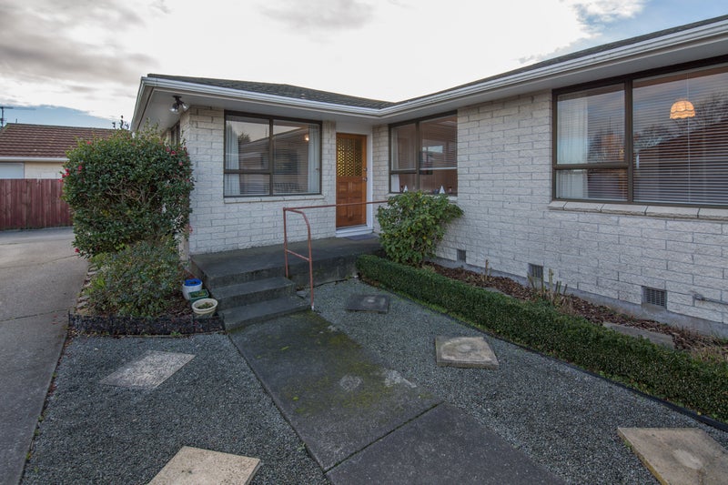 1/8A Salford Avenue, Redwood, Christchurch - Carousel 2