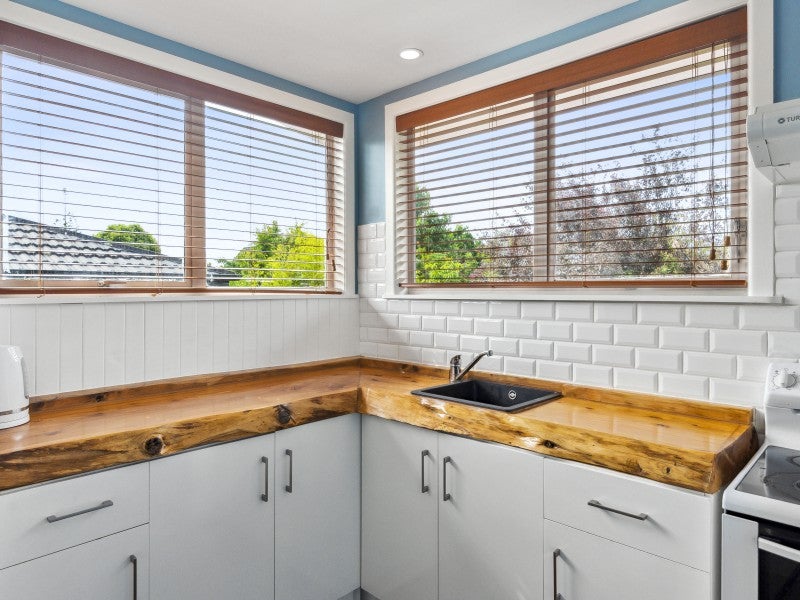 9 Francis Road, Paraparaumu Beach, Paraparaumu - Carousel 2