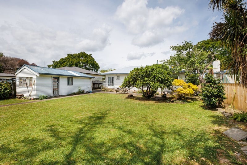 64 Guy Avenue, Takaro, Palmerston North - Carousel 18