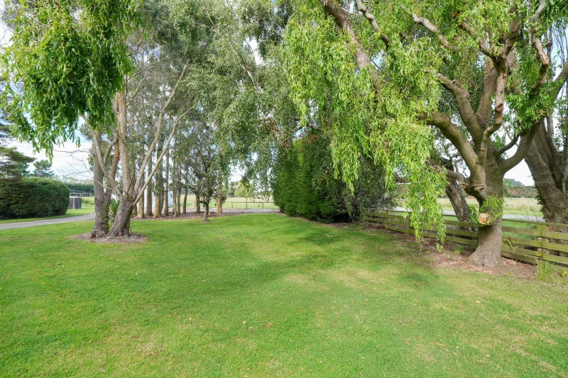 239 Pomona Road East, Makarewa, Invercargill - Carousel 27
