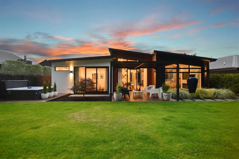 29 Kohunga Crescent, Bottle Lake, Christchurch - Carousel 1