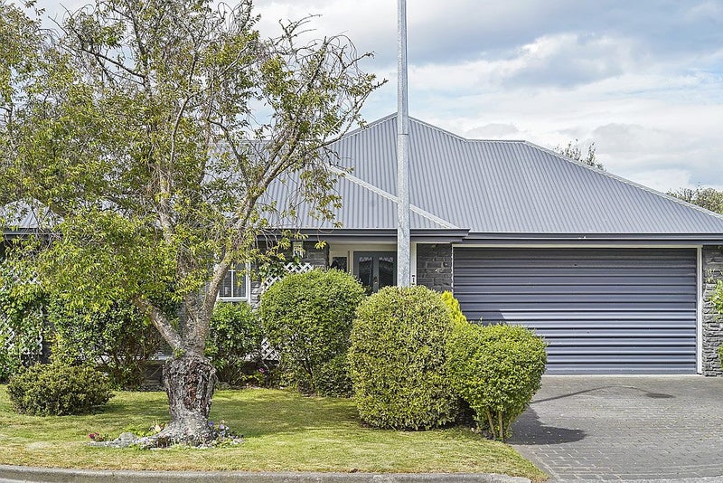 1 Brookford Place, Westmorland, Christchurch - Carousel 1