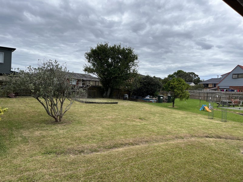 5 MacLaurin Street, Blockhouse Bay, Auckland - Carousel 1