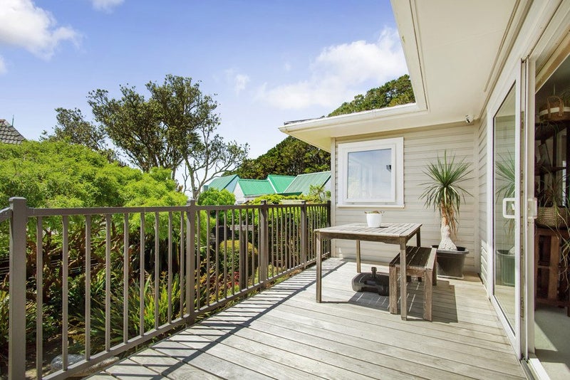 7 Glamorgan Street, Northland, Wellington - Carousel 2