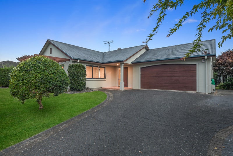 3 Merivale Court, Rototuna, Hamilton - Carousel 1
