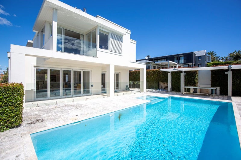 43 Codrington Crescent, Mission Bay, Auckland - Carousel 1