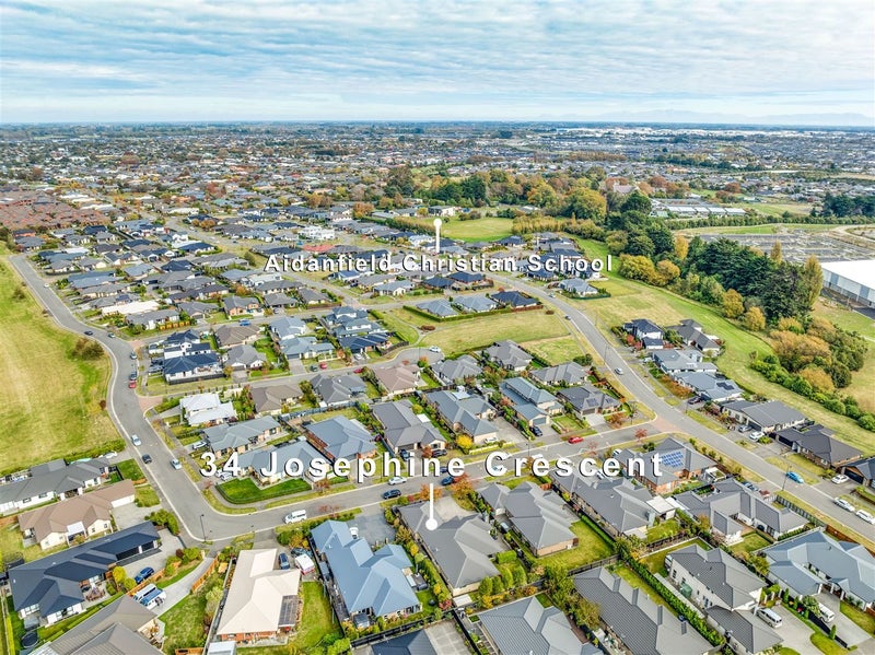 34 Josephine Crescent, Aidanfield, Christchurch - Carousel 29