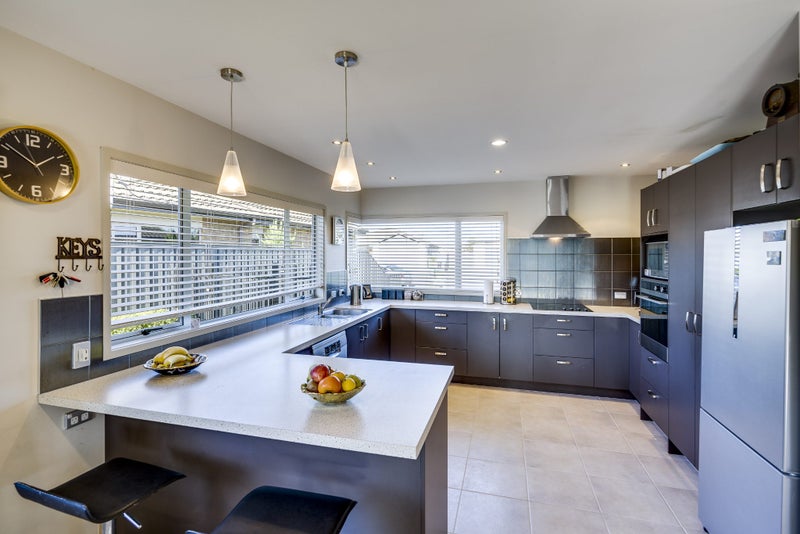 10 Milford Place, Poraiti, Napier - Carousel 2