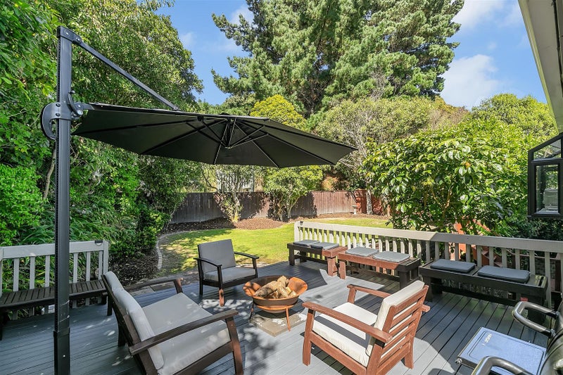 5 Solway Place, Papakowhai, Porirua - Carousel 1