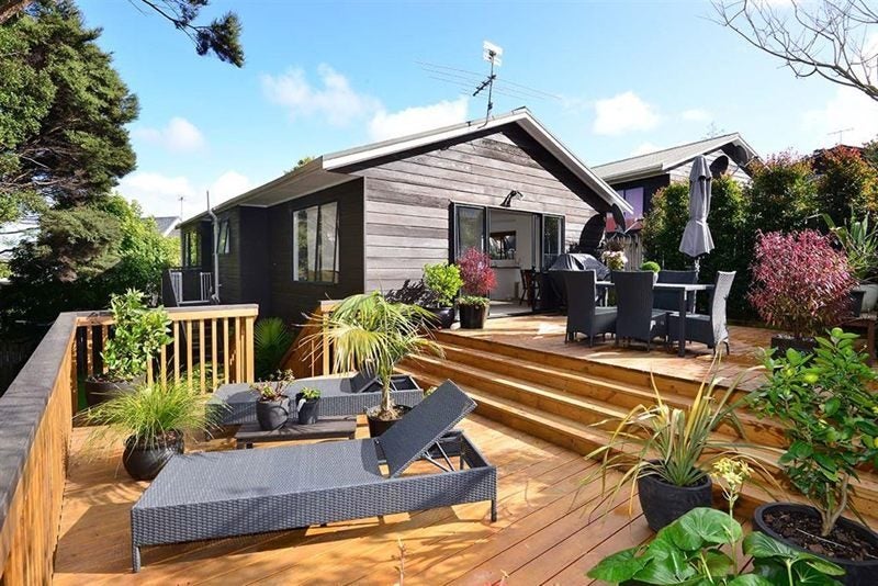 2/20 Valecrest Place, Bayview, Auckland - Carousel 1