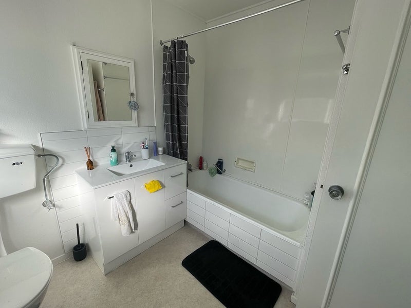 34 Duchess Place, Maupuia, Wellington - Carousel 8