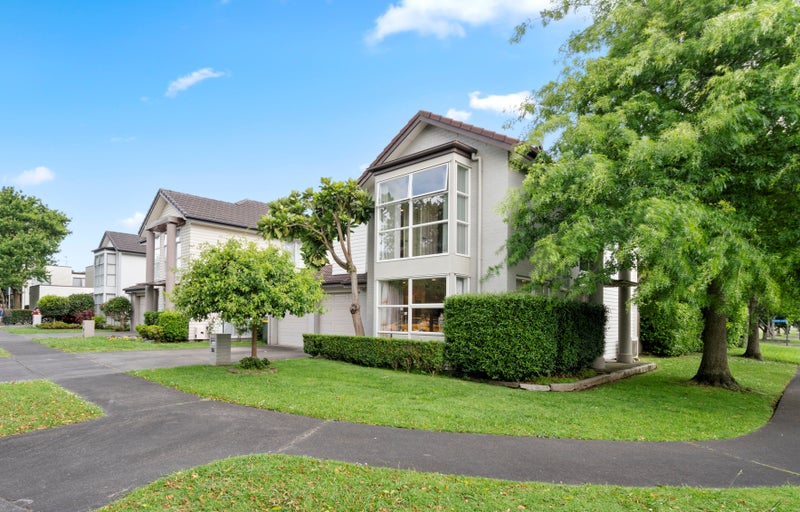 56 Figaro Crescent, Takanini, Auckland - Carousel 2