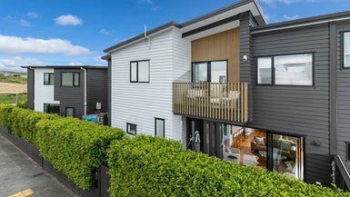 76 Ashley Avenue, Long Bay, Auckland - Carousel 1