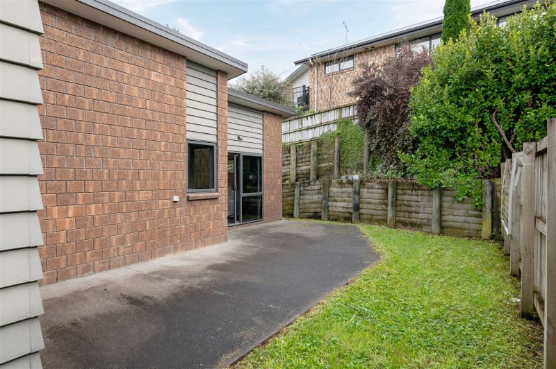 5 Rewiti Lane, Huntington, Hamilton - Carousel 24