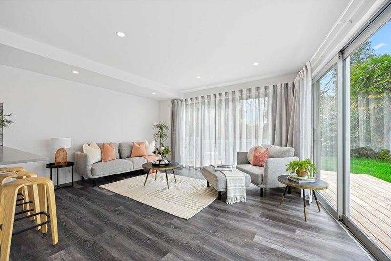 2/24 Pickering Crescent, Chedworth, Hamilton - Carousel 20