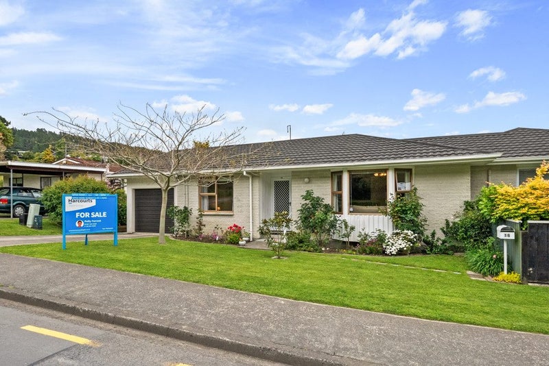 2/16 Blue Mountains Road, Pinehaven, Upper Hutt - Carousel 2