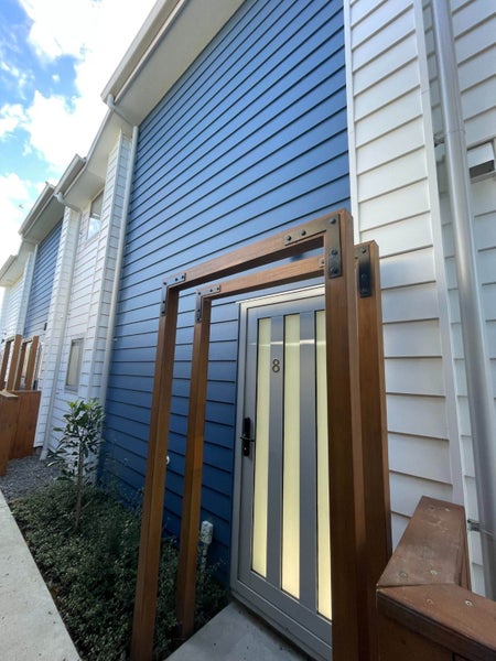 8/22 Denver Avenue, Sunnyvale, Auckland - Carousel 1