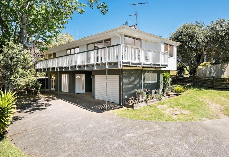 37 Wyoming Avenue, Murrays Bay, Auckland - Carousel 1