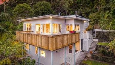 64 Kopiko Road, Titirangi, Auckland - Carousel 1