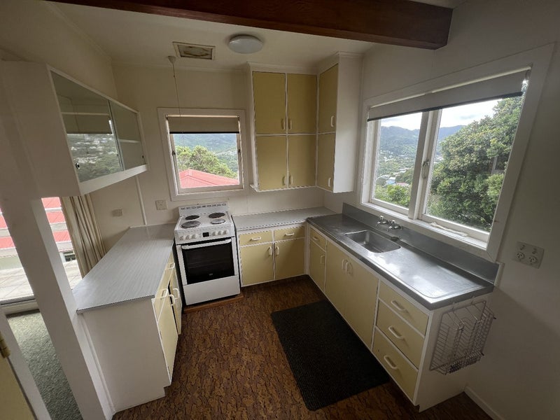 7 Denbigh Way, Wilton, Wellington - Carousel 2