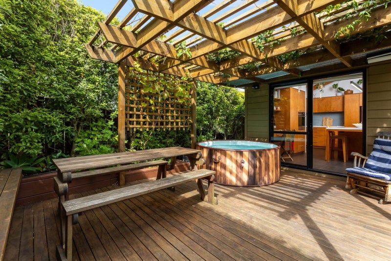 1/92 Kervil Avenue, Te Atatu Peninsula, Auckland - Carousel 2