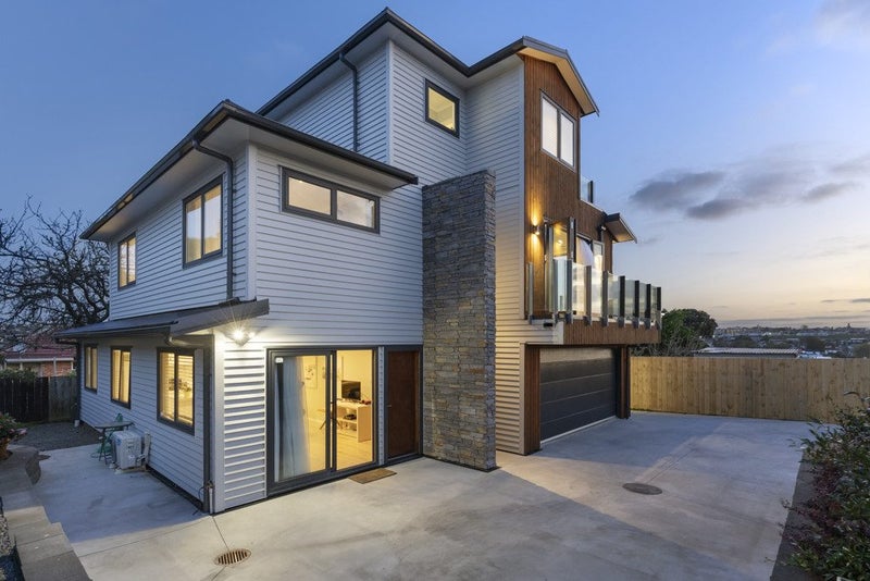 14A Parfitt Street, Mount Roskill, Auckland - Carousel 2