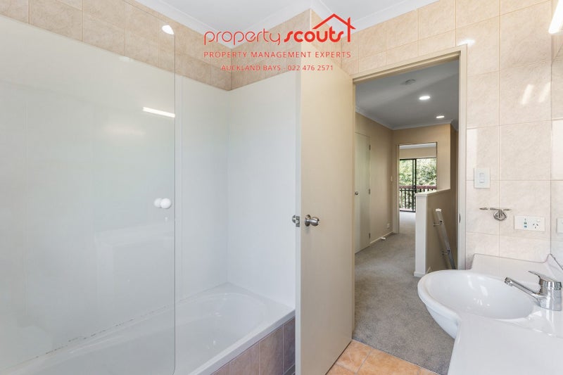 9/6 Sunnydale Place, Oteha, Auckland - Carousel 10