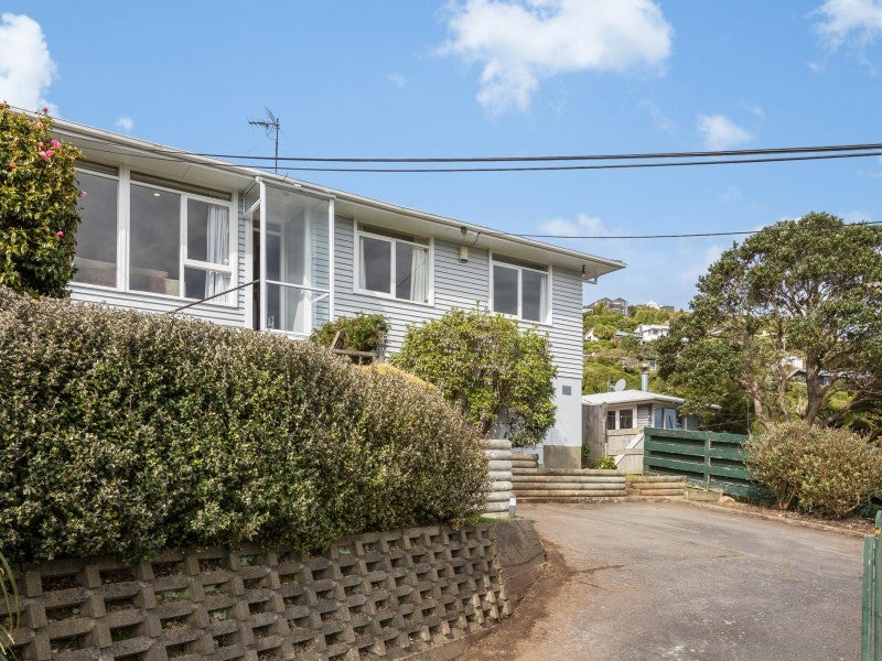 10 Huntingdon Street, Northland, Wellington - Carousel 1