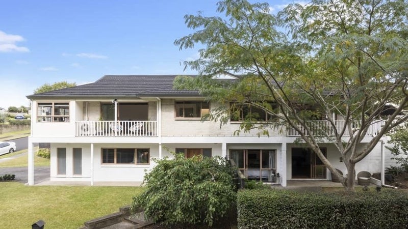 5 Mossford Green, Pahurehure, Papakura - Carousel 1