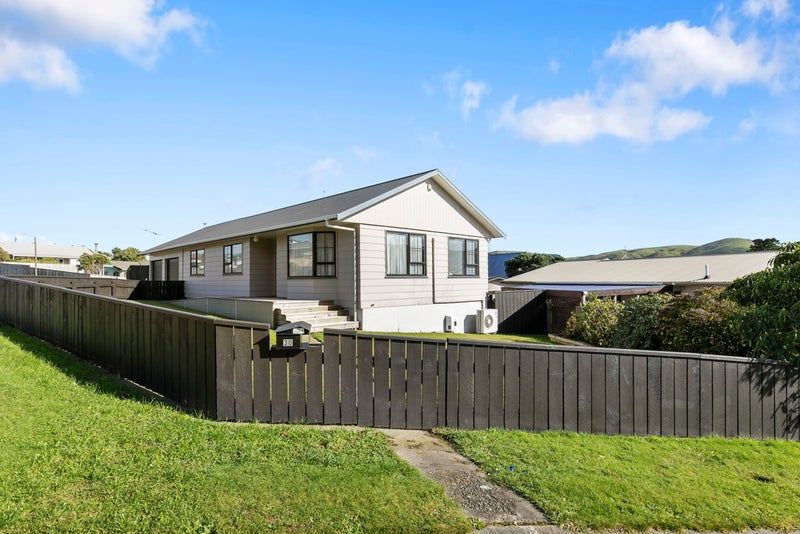 30 Invercargill Drive, Kelson, Lower Hutt - Carousel 1