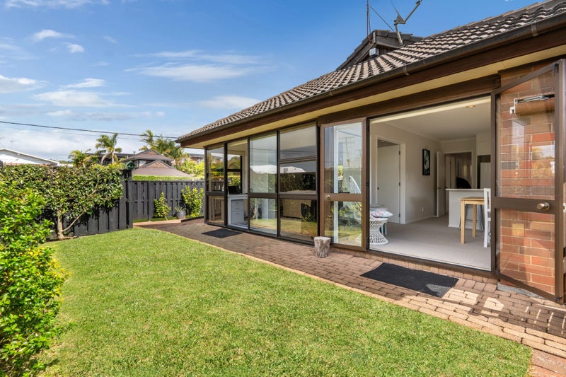 1/1 Penzance Road, Mairangi Bay, Auckland - Carousel 2