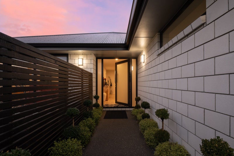 8 Whitehall Drive, Springlands, Blenheim - Carousel 2