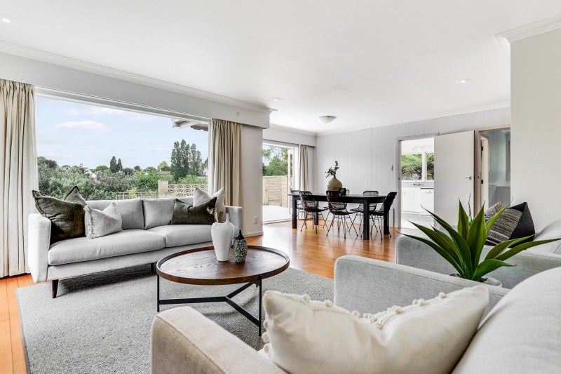 11A Hamilton Parade, Hamilton Central, Hamilton - Carousel 1