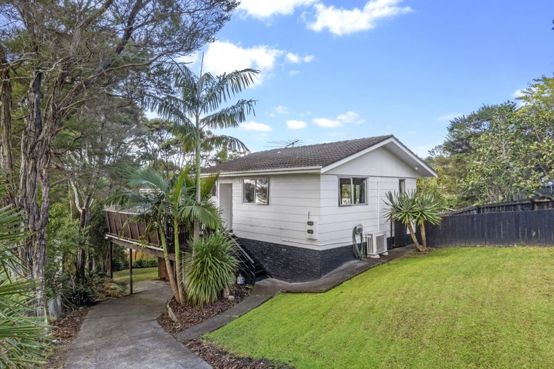 14 Wirihana Road, Titirangi, Auckland - Carousel 1